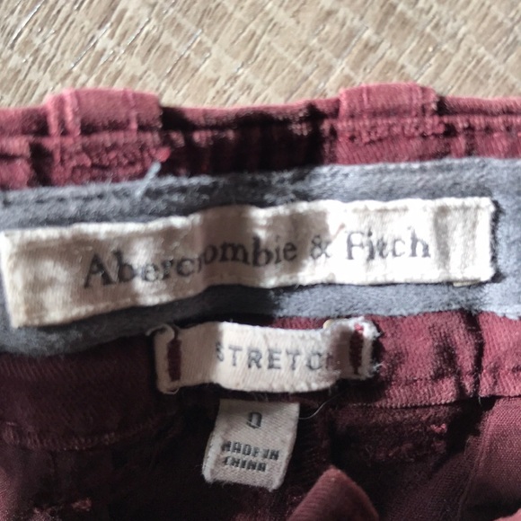 Burgundy Abercrombie short shorts size 0🍷 - Picture 4 of 6